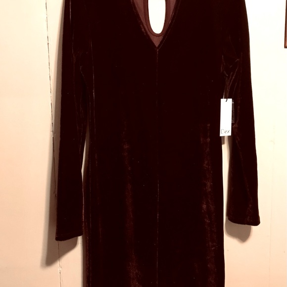 NWT Burgundy Velvet Choker V-Neck Dress - Picture 2 of 2